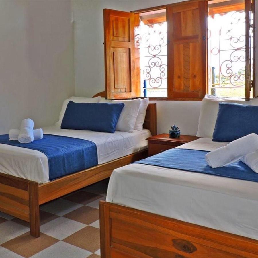 Castillo De Cascadas Finca Hotel Salamina المظهر الخارجي الصورة