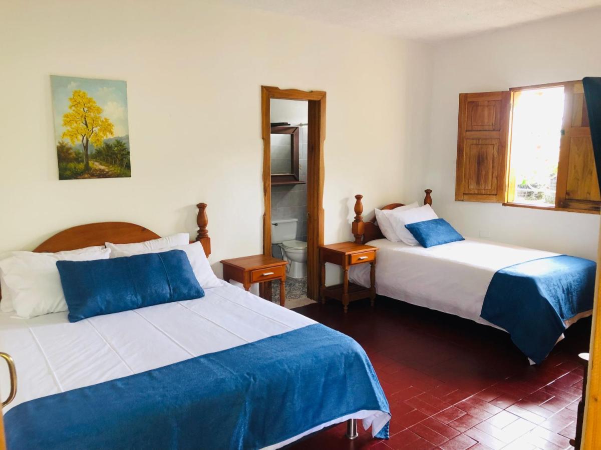 Castillo De Cascadas Finca Hotel Salamina المظهر الخارجي الصورة