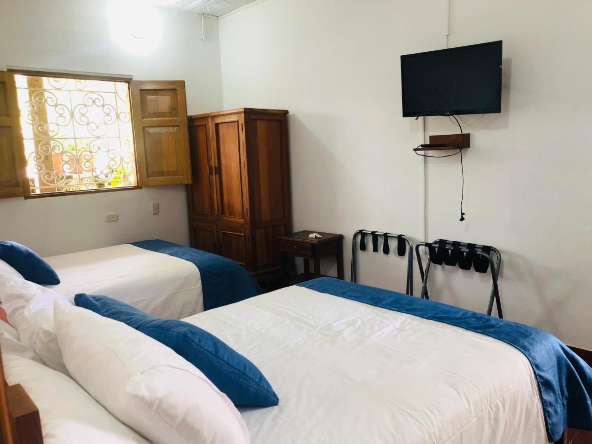 Castillo De Cascadas Finca Hotel Salamina المظهر الخارجي الصورة
