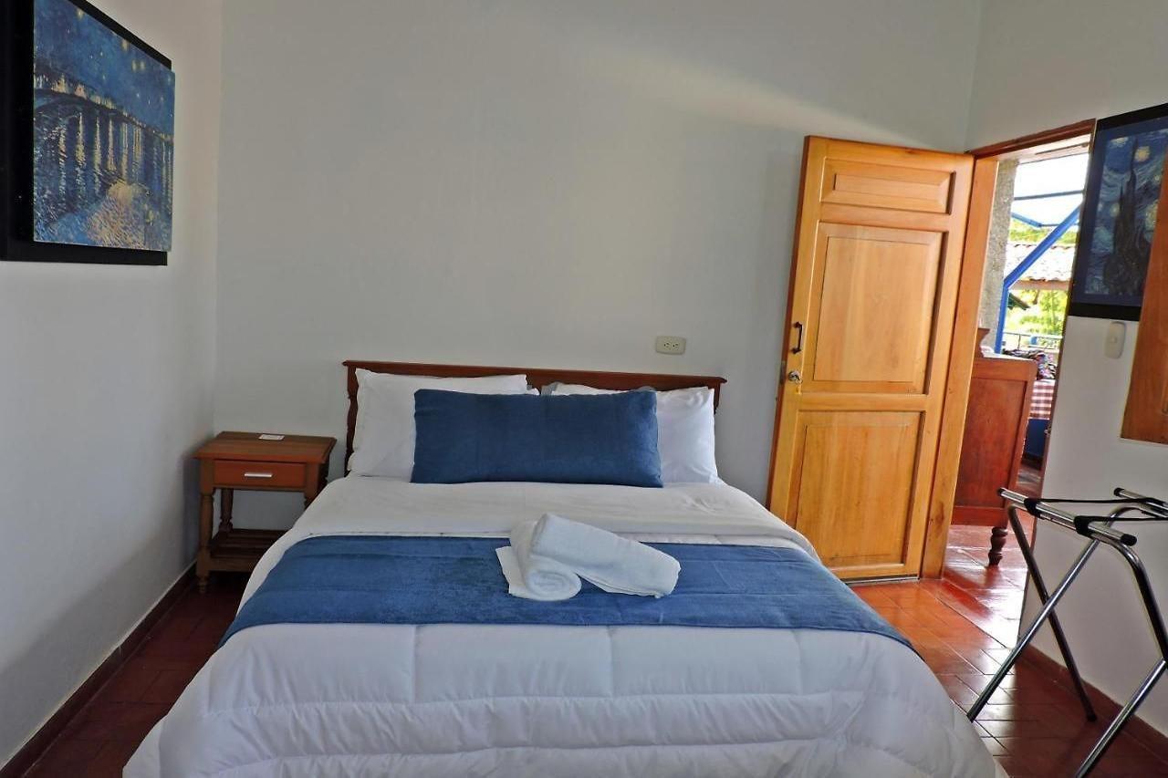 Castillo De Cascadas Finca Hotel Salamina المظهر الخارجي الصورة